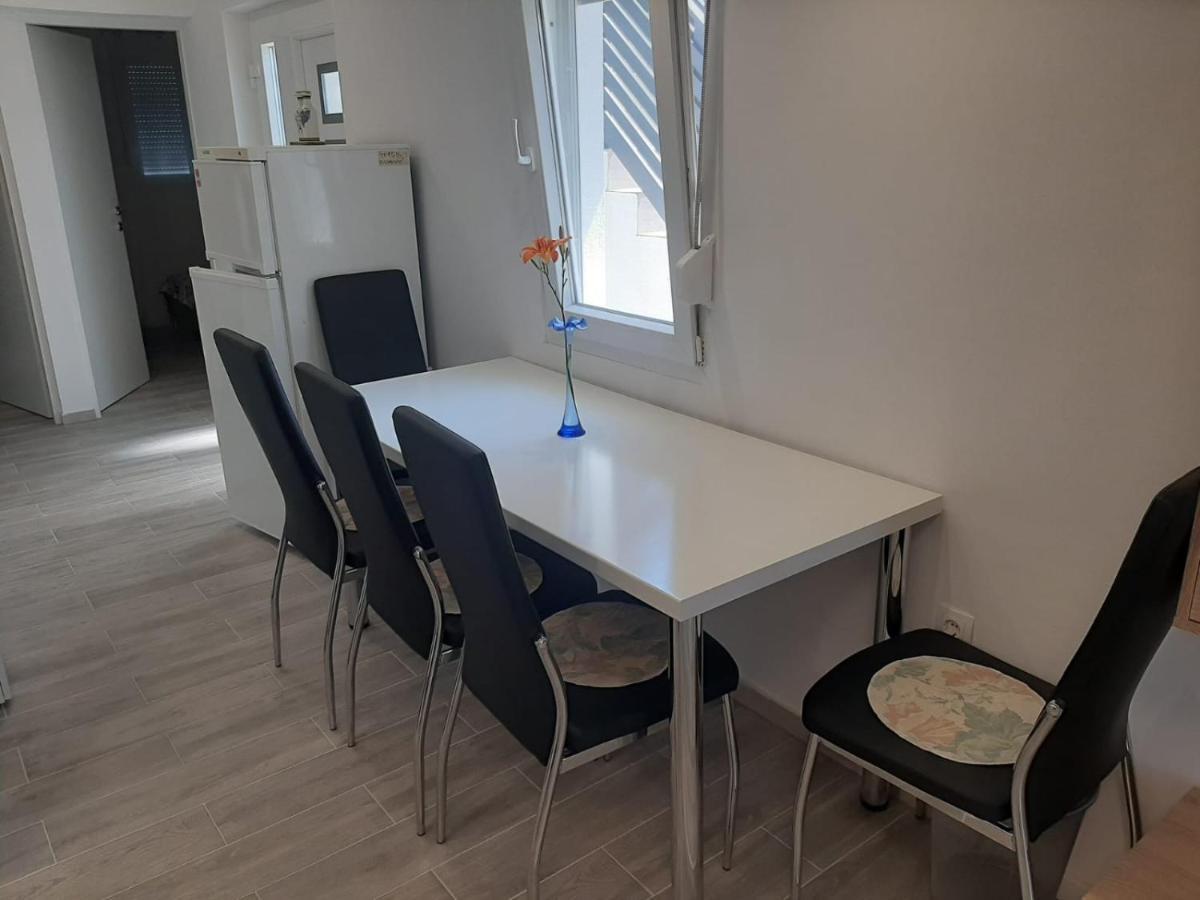 H&F Apartmani فير المظهر الخارجي الصورة