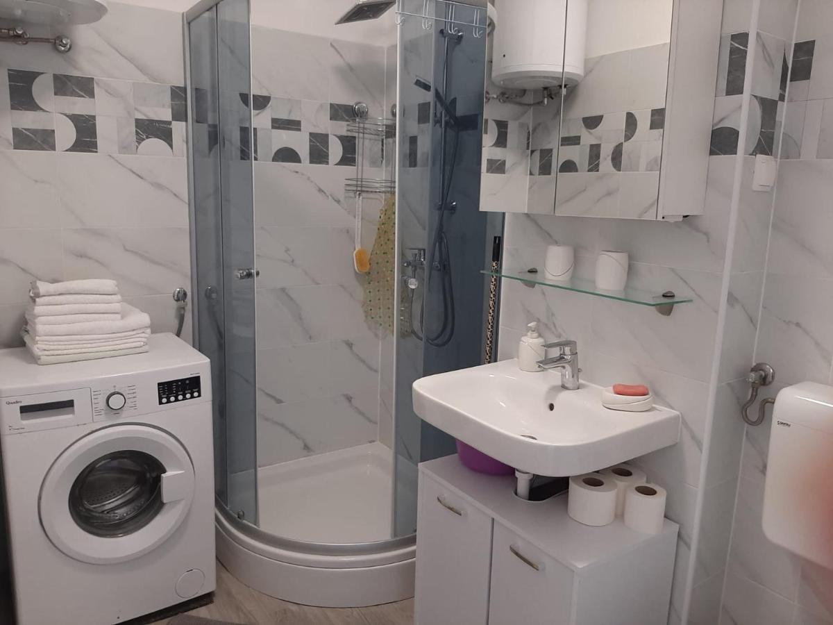 H&F Apartmani فير المظهر الخارجي الصورة