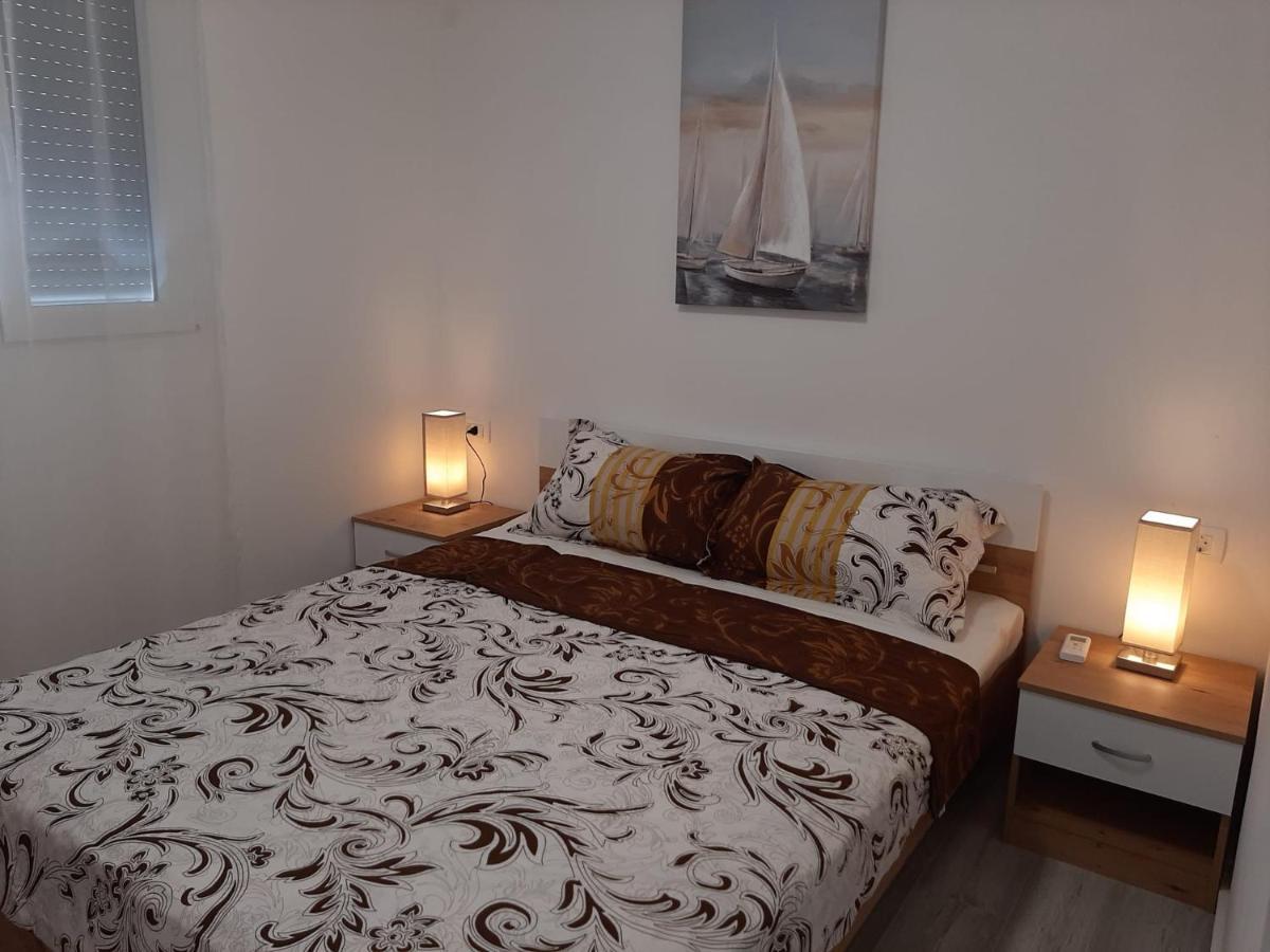 H&F Apartmani فير المظهر الخارجي الصورة